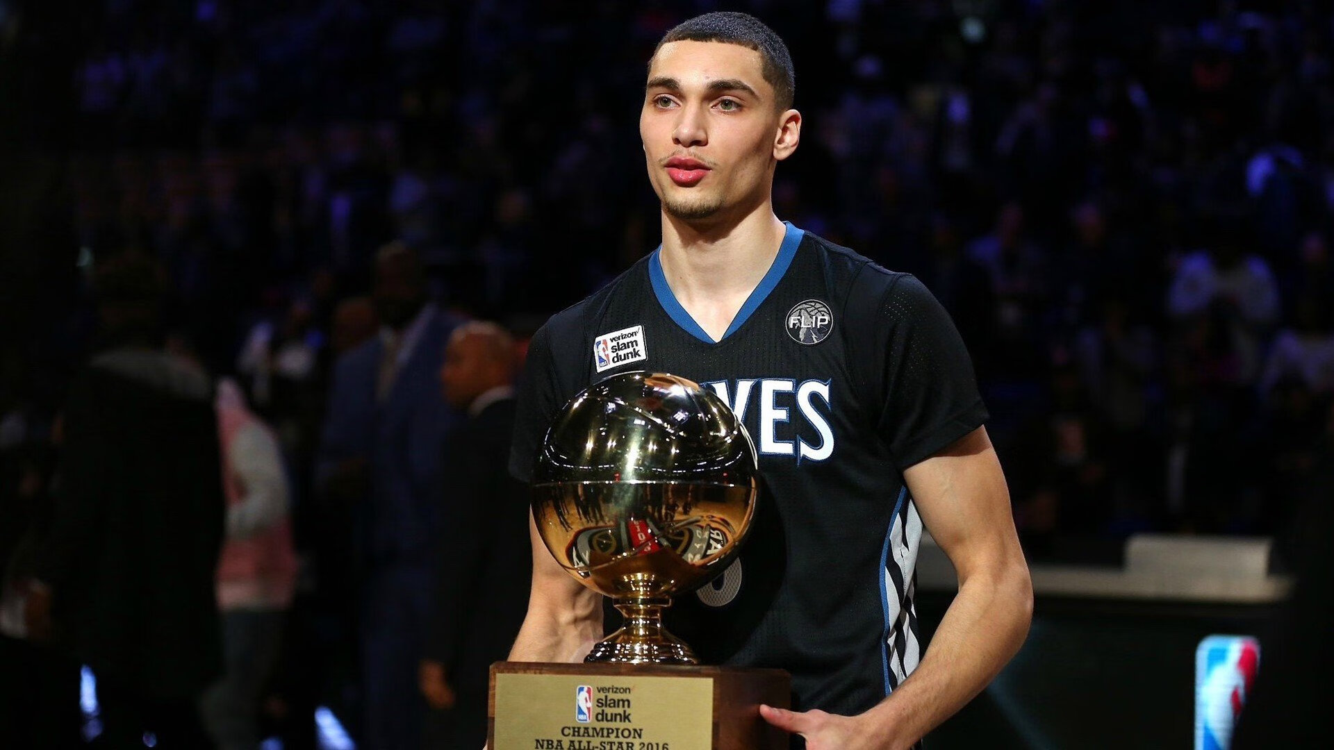 幕后团队全纪录：每一次胜利背后的无名英雄，幕后英雄有哪些职业