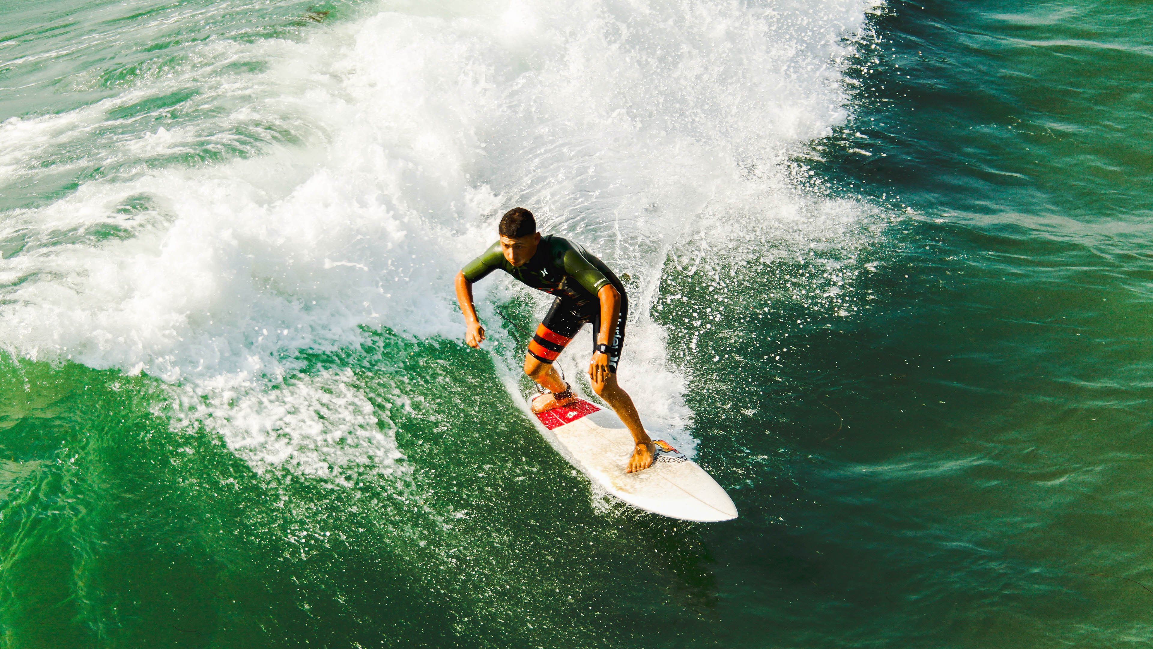 开云网址-赛场上最动人的瞬间：欧冠中的感人情感时刻，欧冠语录